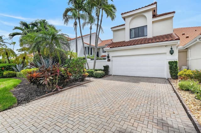 2025 La Porte Drive, Palm Beach Gardens FL 33410 - Palm Beach Gardens, FL - Photo 3