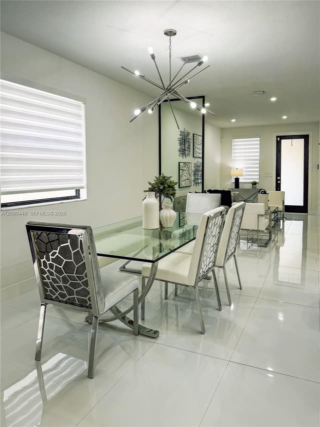 3418 W 108th St, Hialeah FL 33018 - Hialeah, FL - Photo 4