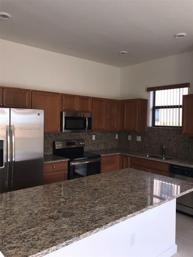 3452 SE 2nd Dr, Homestead FL 33033 - Homestead, FL - Photo 4