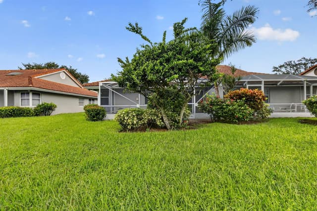 7136 Summer Tree Drive, Boynton Beach FL 33437 - Boynton Beach, FL - Photo 5