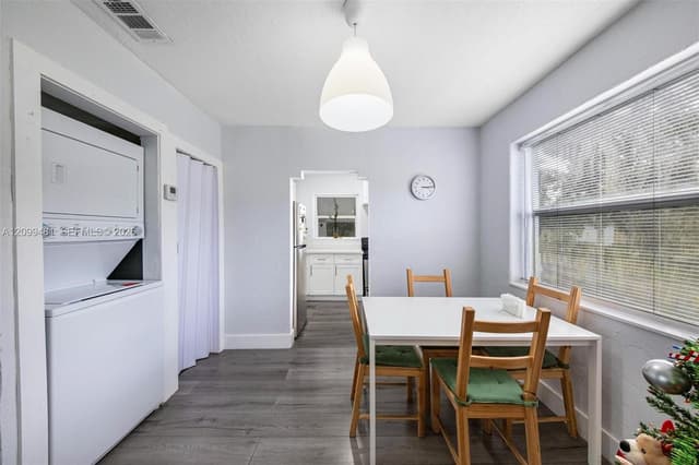 1244 NW 45th St, Miami FL 33142 - Miami, FL - Photo 5