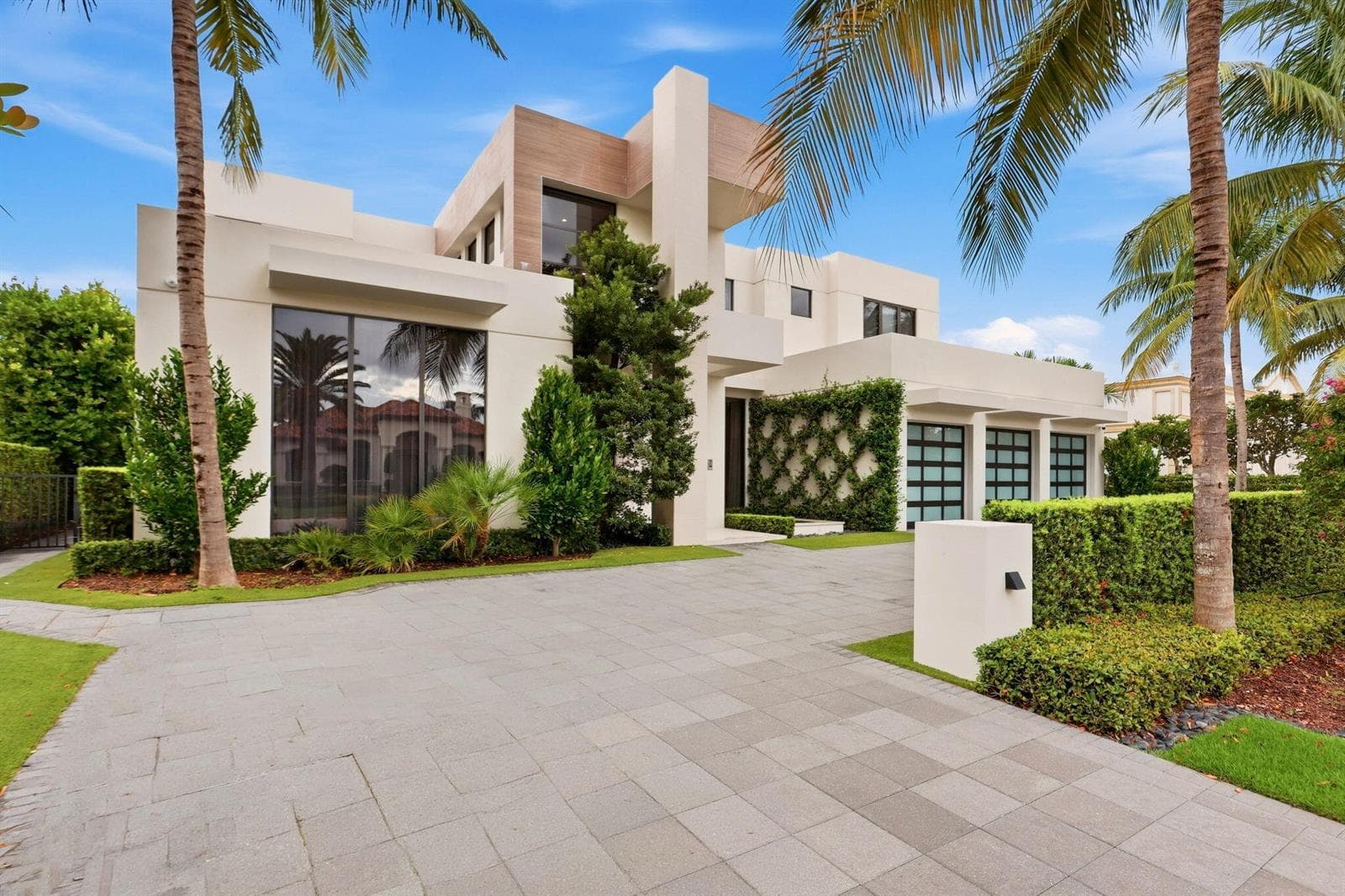 1371 ROYAL PALM Way, Boca Raton FL 33432
