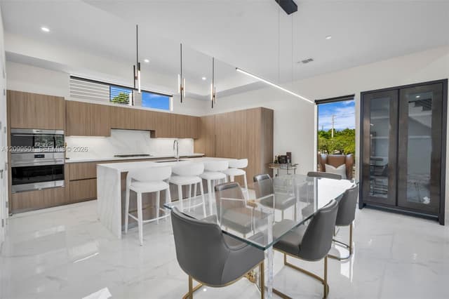 820 NE 2nd St, Fort Lauderdale FL 33301 - Fort Lauderdale, FL - Photo 6