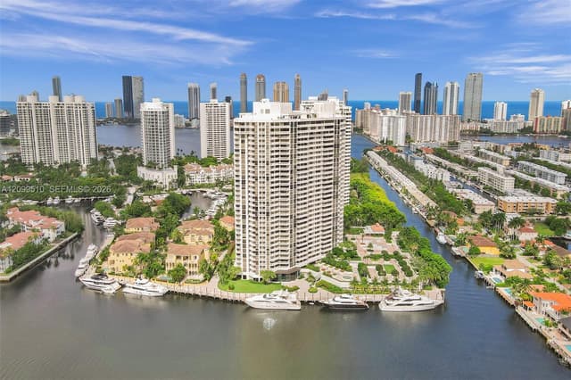 1000 W Island Blvd # 2909, Aventura FL 33160 - Aventura, FL - Photo 3