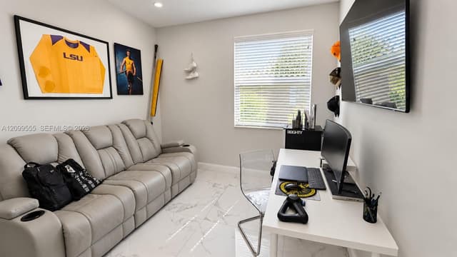 212 SW 179th Avenue, Pembroke Pines FL 33029 - Pembroke Pines, FL - Photo 4