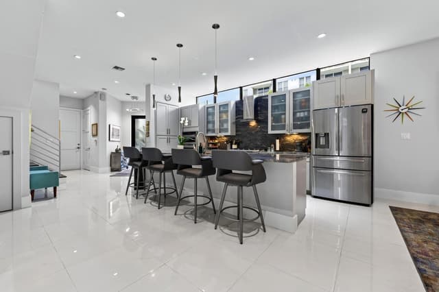 930 NE 16th Avenue, Fort Lauderdale FL 33304 - Fort Lauderdale, FL - Photo 6