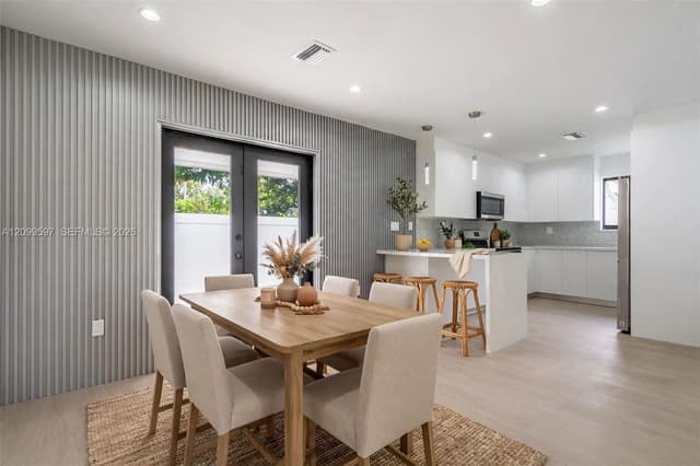 10 NW 100th St, Miami Shores FL 33150 - Miami Shores, FL - Photo 7