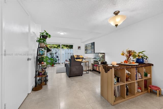 105 Riviera Cir, Weston FL 33326 - Weston, FL - Photo 6