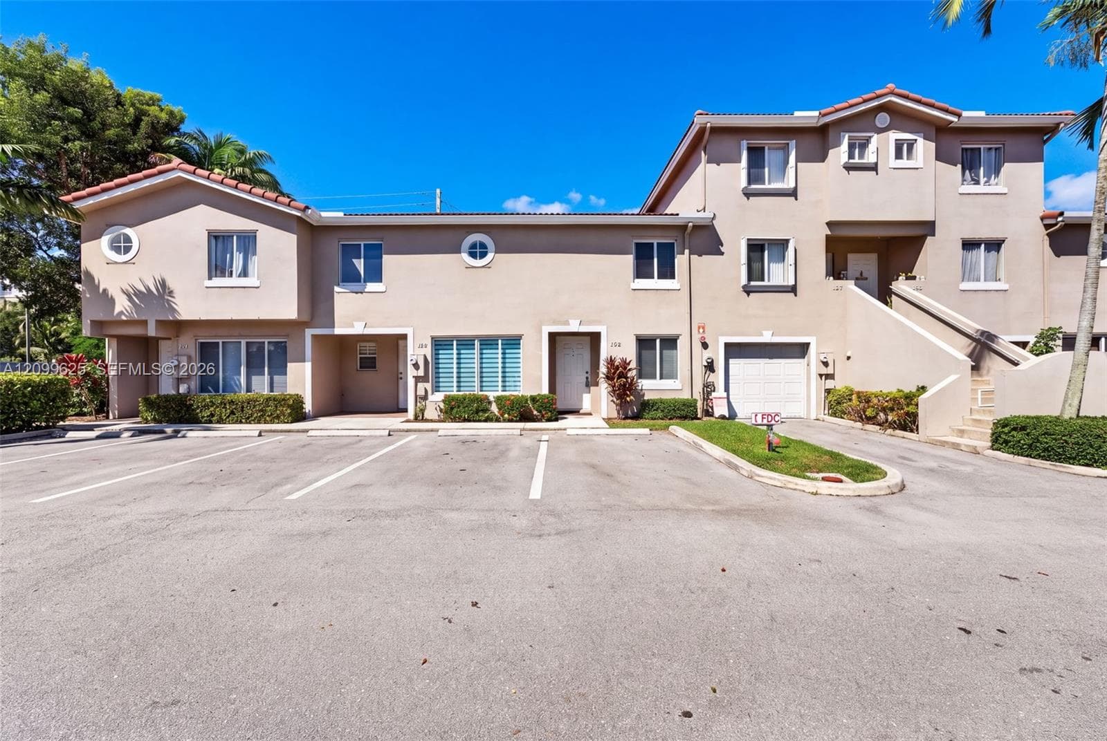 105 Riviera Cir, Weston FL 33326 - Weston, FL - Photo 1