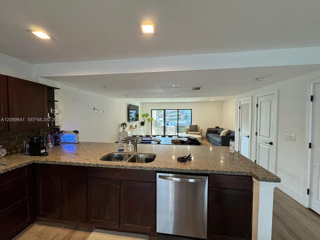 3720 NE 167th St # 39, North Miami Beach FL 33160 - North Miami Beach, FL - Photo 4
