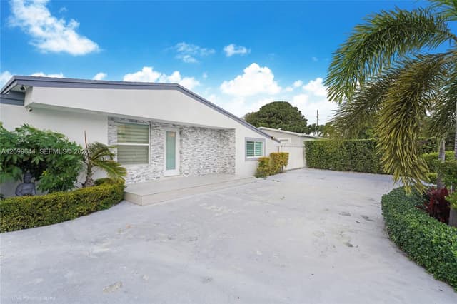 6660 W 13th Ave, Hialeah FL 33012 - Hialeah, FL - Photo 2