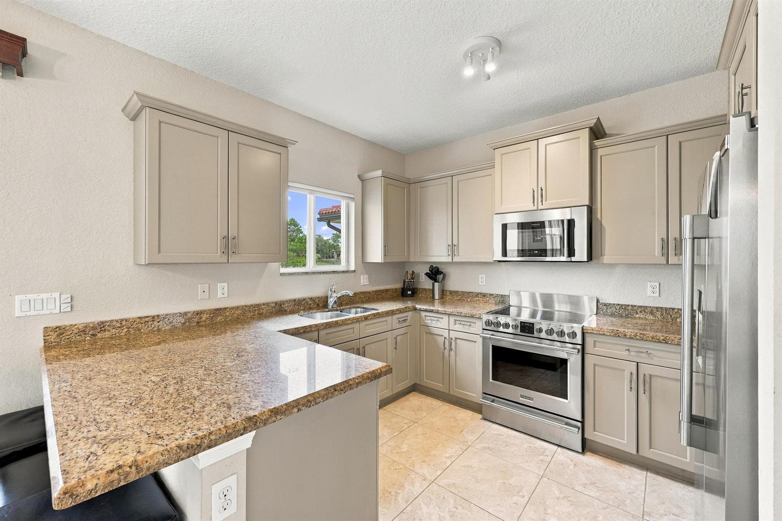 6854 LANGDON Way, Lake Worth FL 33463 - Lake Worth, FL - Photo 1