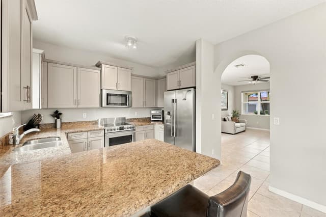 6854 LANGDON Way, Lake Worth FL 33463 - Lake Worth, FL - Photo 5