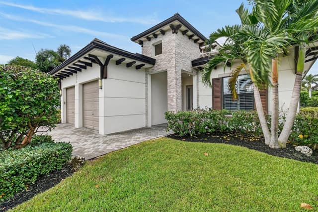 2948 GIN BERRY Way, West Palm Beach FL 33401 - West Palm Beach, FL - Photo 2
