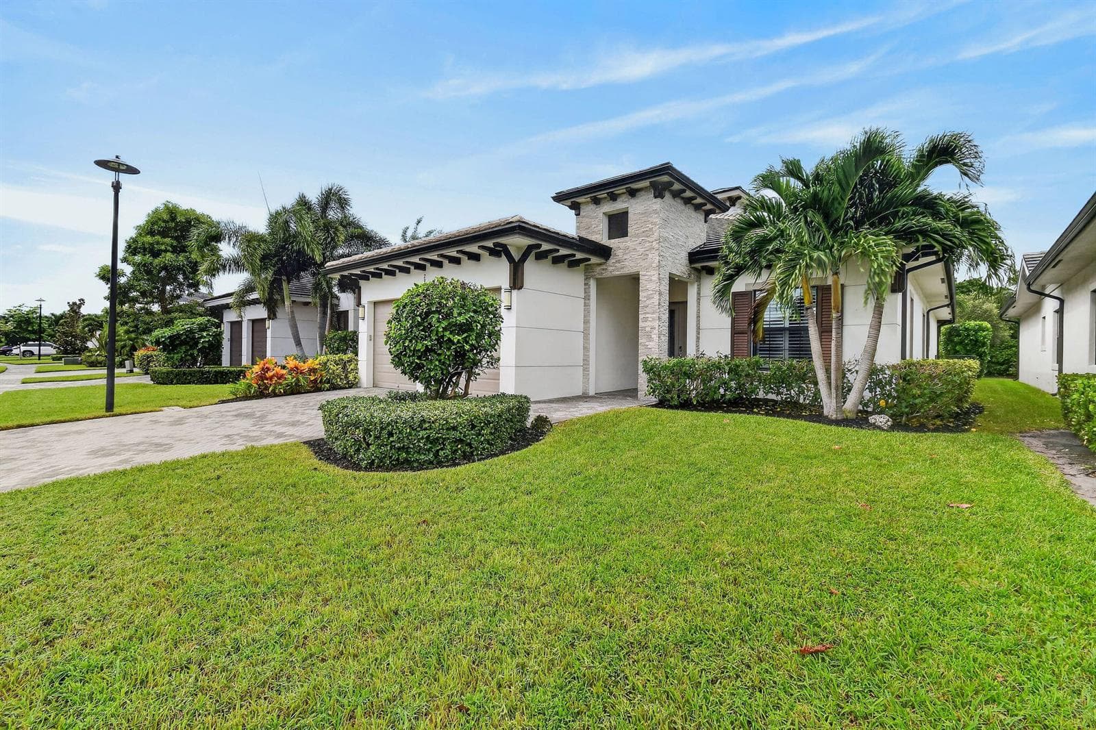 2948 GIN BERRY Way, West Palm Beach FL 33401 - West Palm Beach, FL - Photo 1