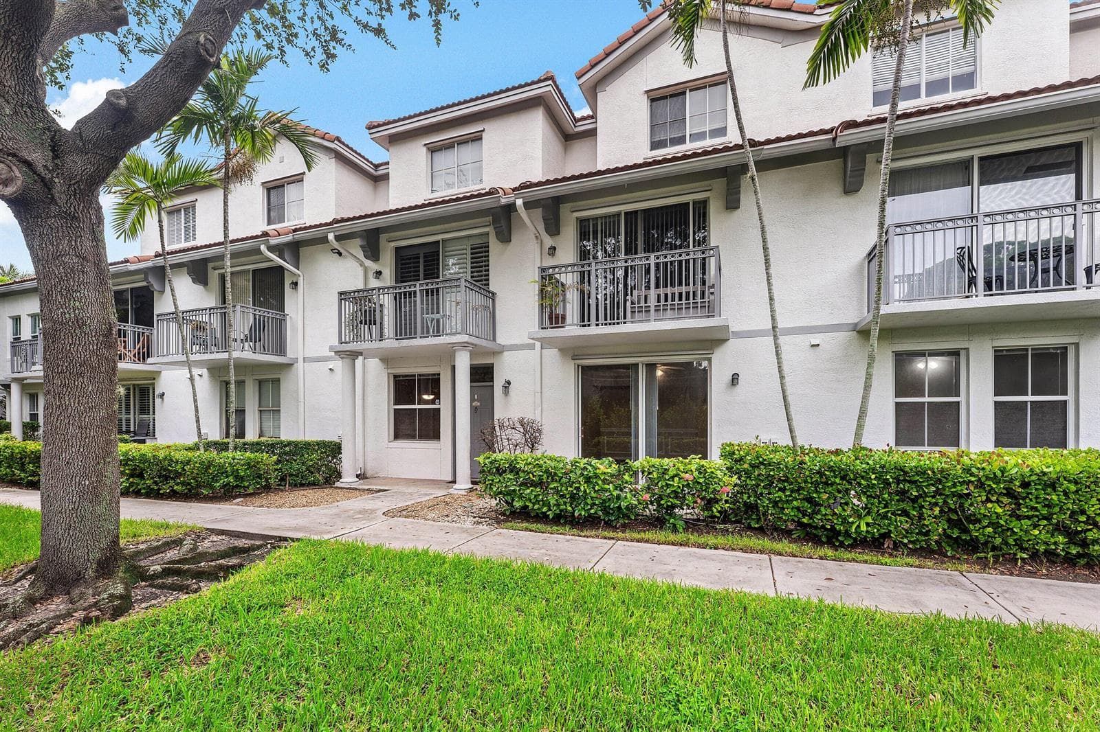 2030 Alta Meadows Lane # 1211, Delray Beach FL 33444