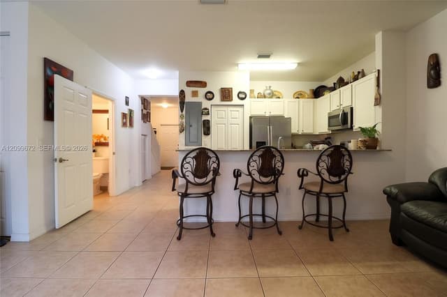 8932 SW 18th St, Miramar FL 33025 - Miramar, FL - Photo 7