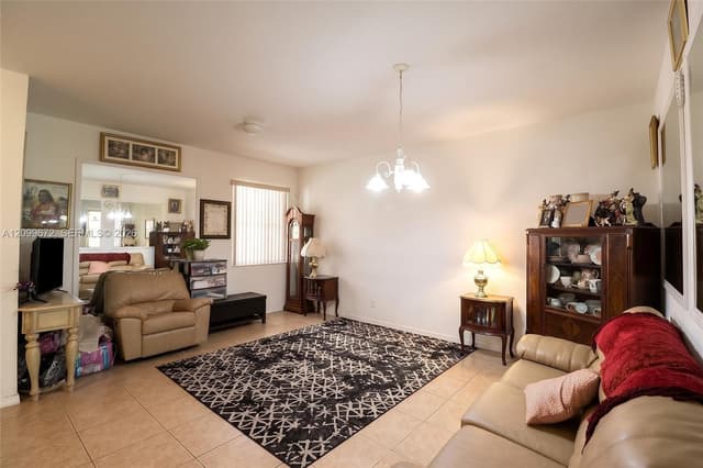8932 SW 18th St, Miramar FL 33025 - Miramar, FL - Photo 4
