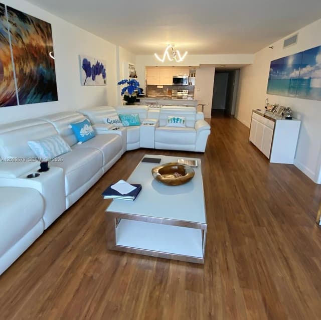 1623 Collins Ave # 220, Miami Beach FL 33139 - Miami Beach, FL - Photo 3