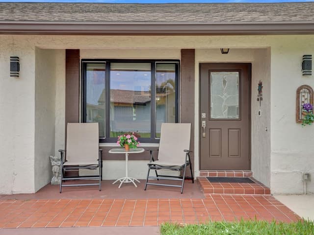 2085 SW 15th Place, Deerfield Beach FL 33442 - Deerfield Beach, FL - Photo 2