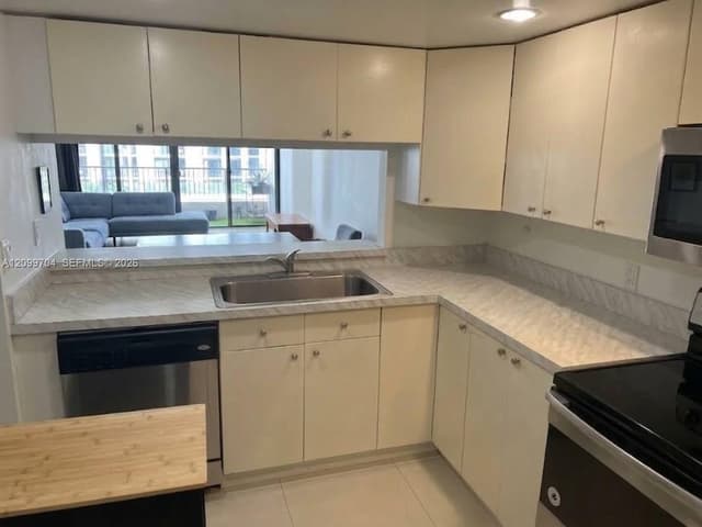 555 NE 15th St # 10F, Miami FL 33132 - Miami, FL - Photo 3