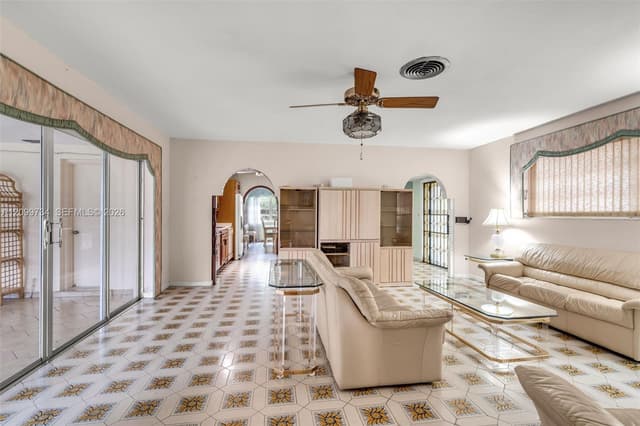 7200 S Miami Lakeway S, Miami Lakes FL 33014 - Miami Lakes, FL - Photo 7