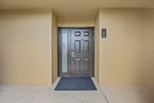 5390 WOODLAND LAKES Drive # 105, Palm Beach Gardens FL 33418 - Palm Beach Gardens, FL - Photo 3