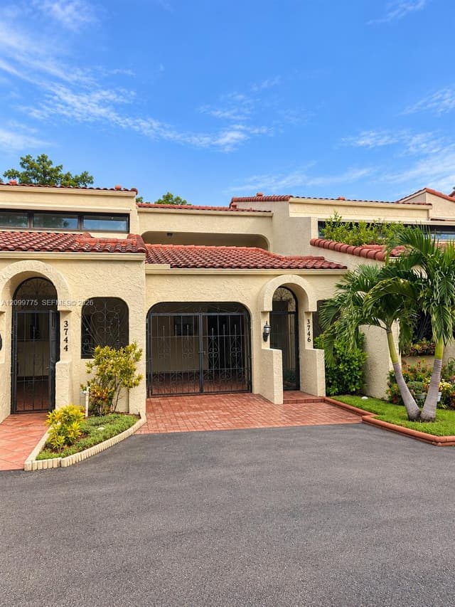 3746 Estepona Ave, Doral FL 33178 - Doral, FL - Photo 2