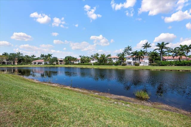 1428 Barlow Court, Palm Beach Gardens FL 33410 - Palm Beach Gardens, FL - Photo 2