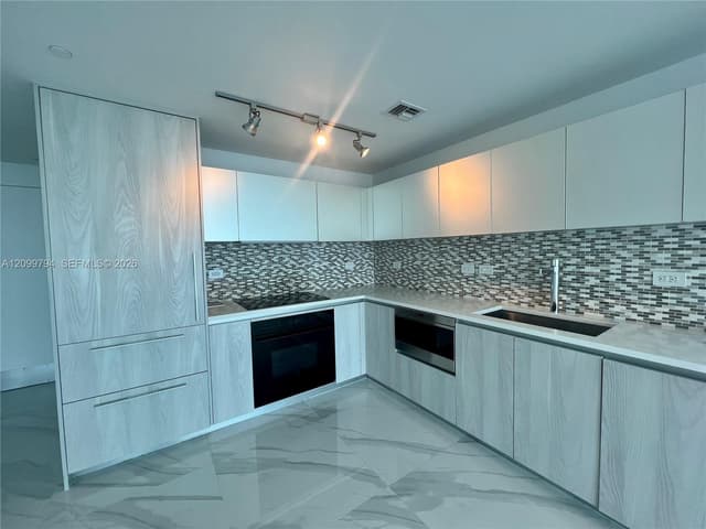 3131 NE 7th Ave # 1205, Miami FL 33137 - Miami, FL - Photo 2