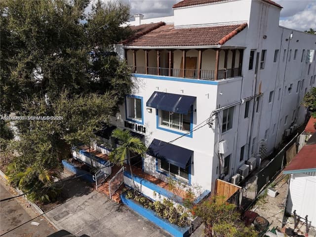 1021 NW 3rd St # 305, Miami FL 33128 - Miami, FL - Photo 2
