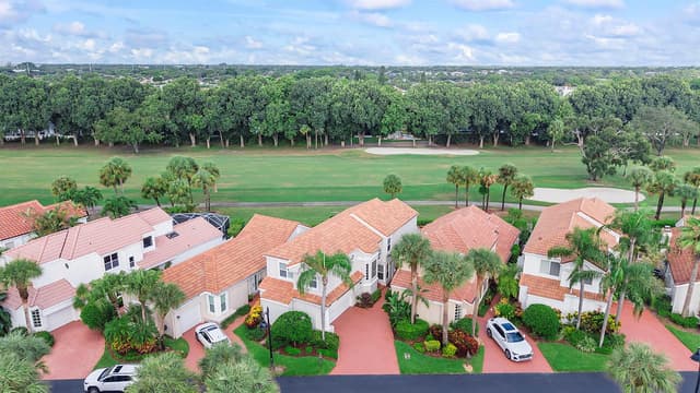 17595 Tiffany Trace Drive, Boca Raton FL 33487 - Boca Raton, FL - Photo 2