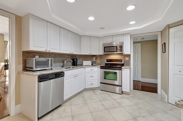 6372 LA COSTA Drive # 504, Boca Raton FL 33433 - Boca Raton, FL - Photo 7