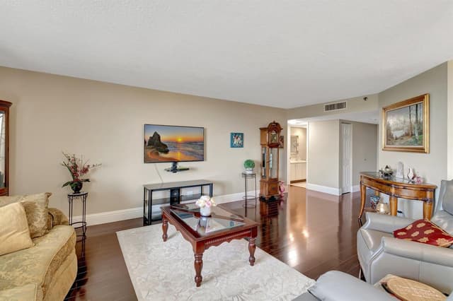 6372 LA COSTA Drive # 504, Boca Raton FL 33433 - Boca Raton, FL - Photo 3