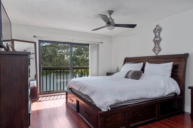 1177 NW 98TH Terrace # 132, Pembroke Pines FL 33024 - Pembroke Pines, FL - Photo 7