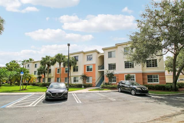 4308 Myrtlewood Circle E, Palm Beach Gardens FL 33418 - Palm Beach Gardens, FL - Photo 6