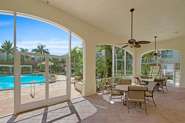 4308 Myrtlewood Circle E, Palm Beach Gardens FL 33418 - Palm Beach Gardens, FL - Photo 3