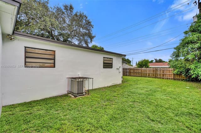 16911 NE 6th Ave, North Miami Beach FL 33162 - North Miami Beach, FL - Photo 7