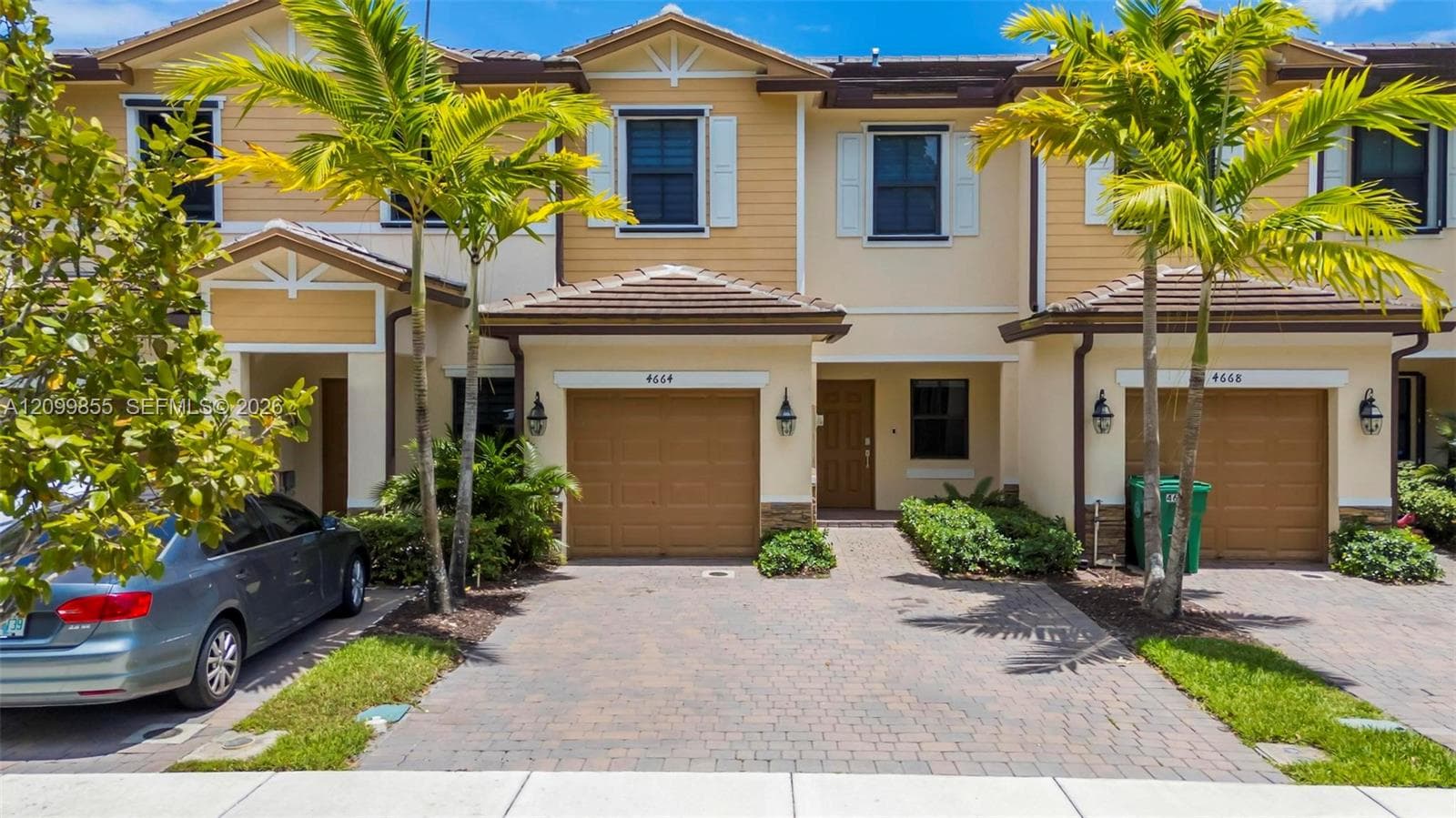 4664 Banker Ter, Davie FL 33314 - Davie, FL - Photo 1