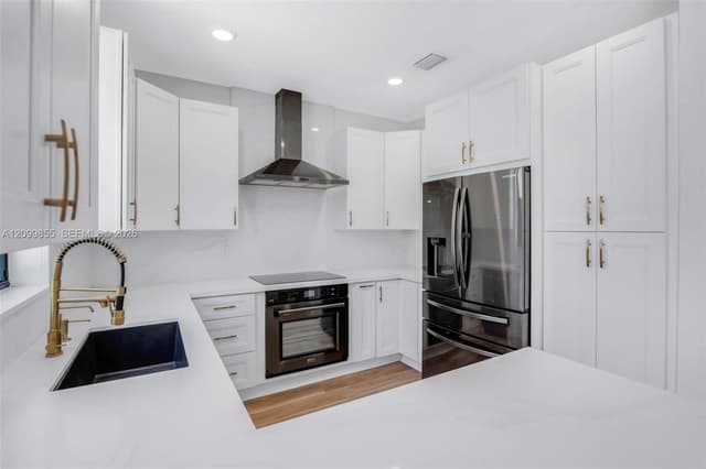 4664 Banker Ter, Davie FL 33314 - Davie, FL - Photo 5