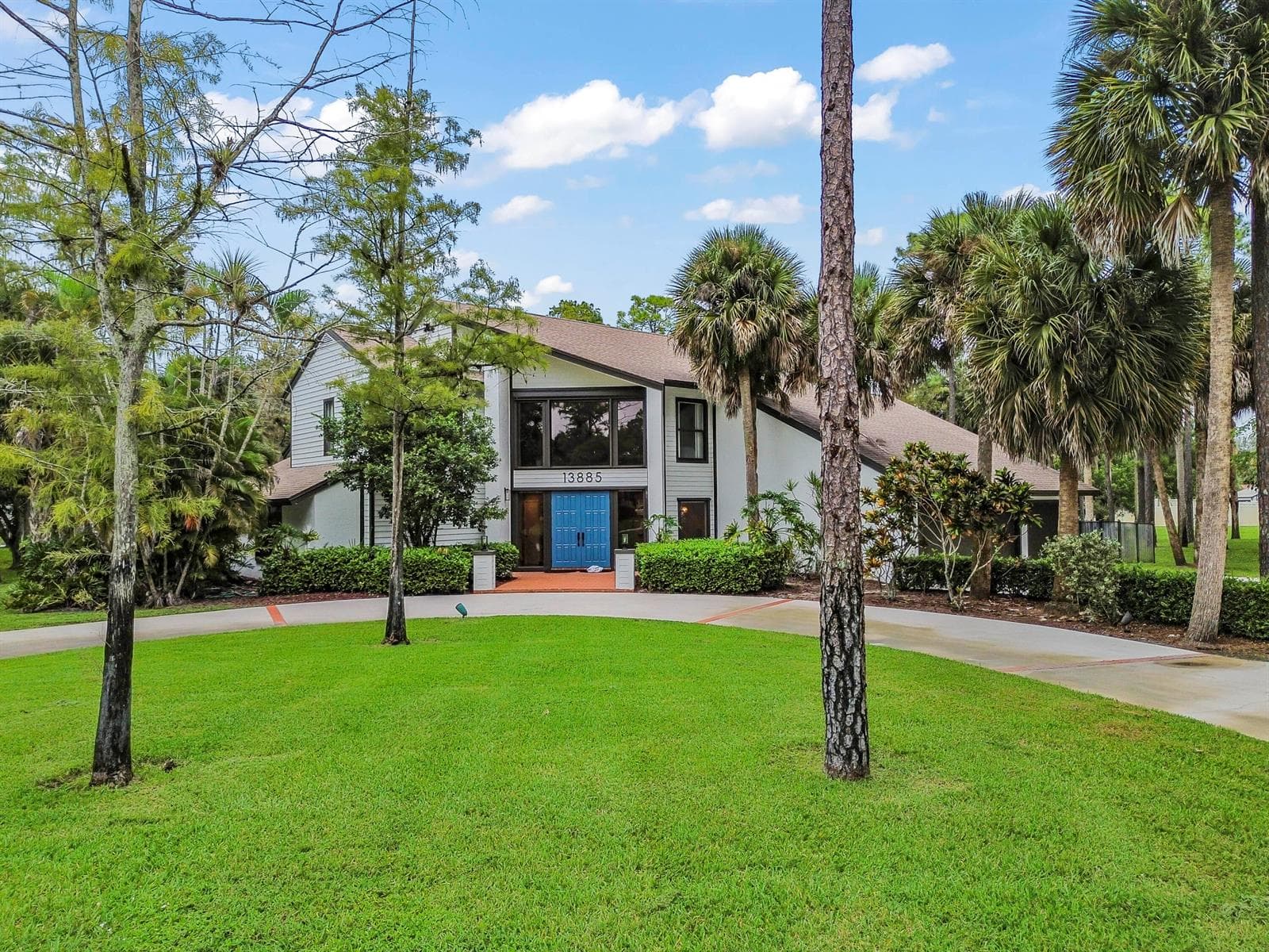 13885 Greentree Trail, Wellington FL 33414 - Wellington, FL - Photo 1