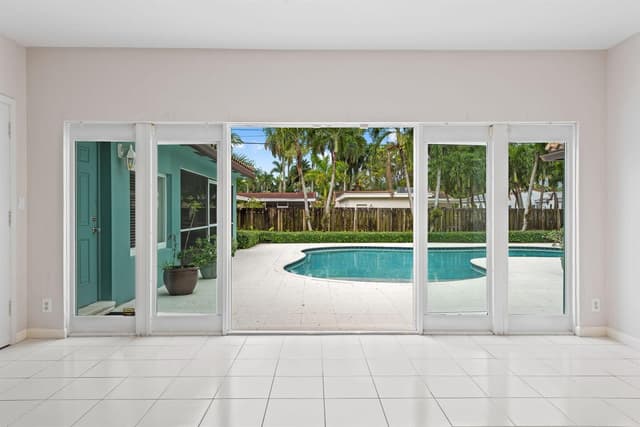 1322 MONROE Street, Hollywood FL 33019 - Hollywood, FL - Photo 2
