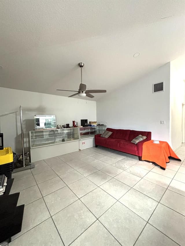 310 JENNINGS Avenue, FL 33463 - Photo 2