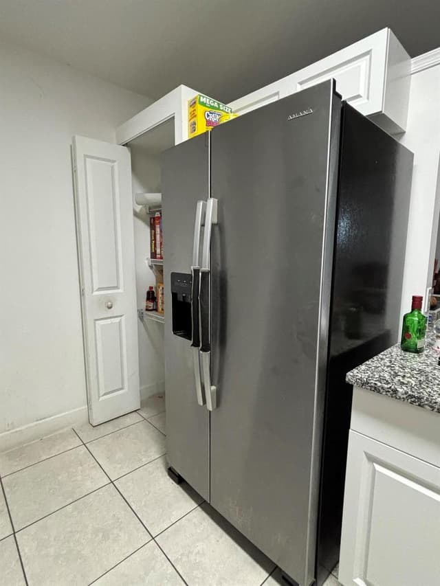310 JENNINGS Avenue, FL 33463 - Photo 6