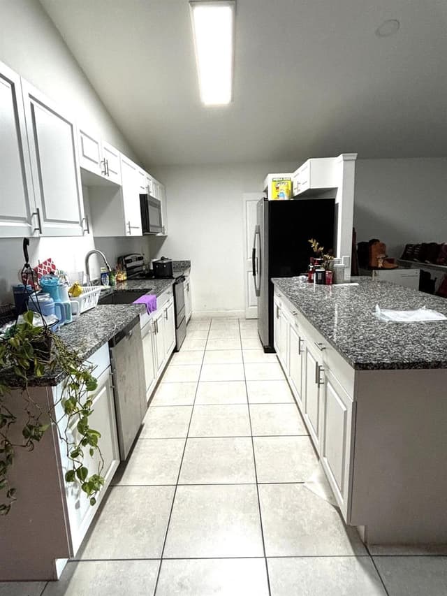310 JENNINGS Avenue, FL 33463 - Photo 4