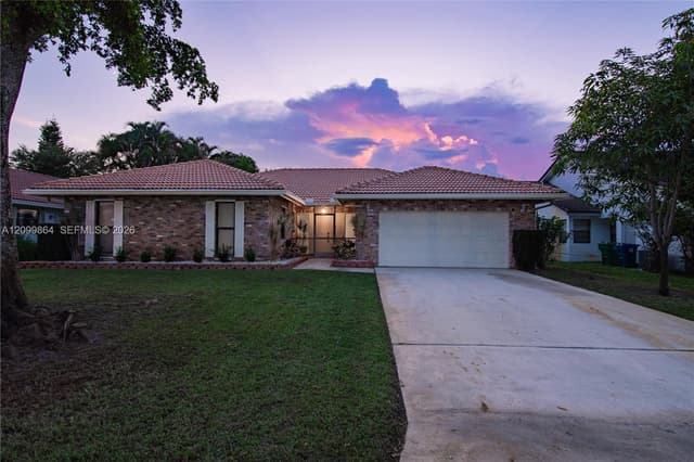 4118 NW 69th Ter, Coral Springs FL 33065 - Coral Springs, FL - Photo 2
