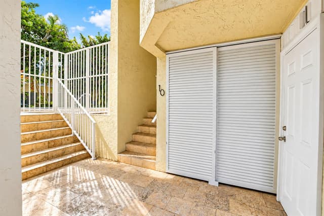 884 SE 19th Avenue # 10, Deerfield Beach FL 33441 - Deerfield Beach, FL - Photo 4