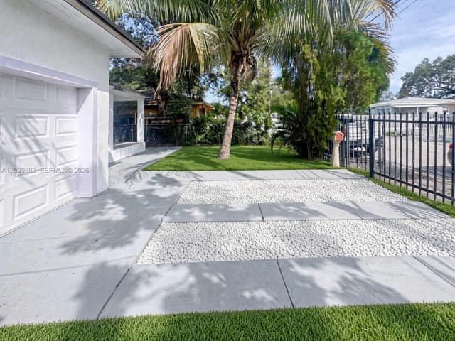 1427 NW 69th Ter, Miami FL 33147 - Miami, FL - Photo 2