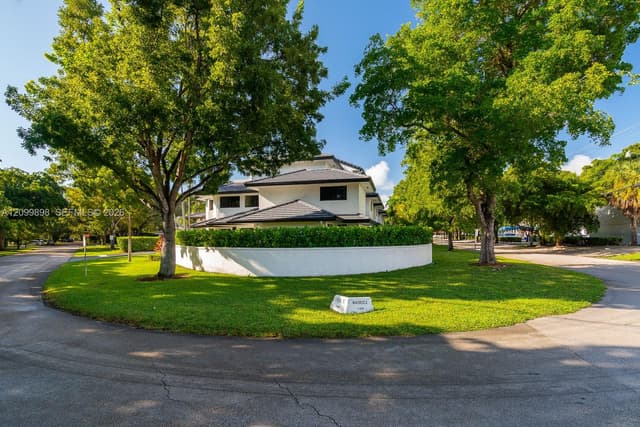 5750 Turin St # 206, Coral Gables FL 33146 - Coral Gables, FL - Photo 3