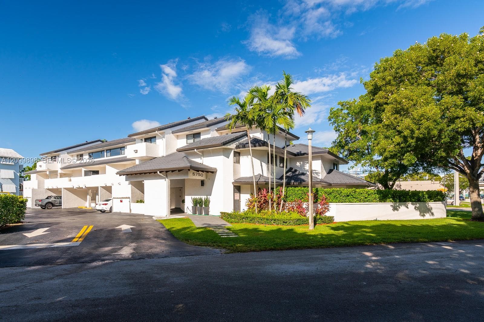 5750 Turin St # 206, Coral Gables FL 33146 - Coral Gables, FL - Photo 1